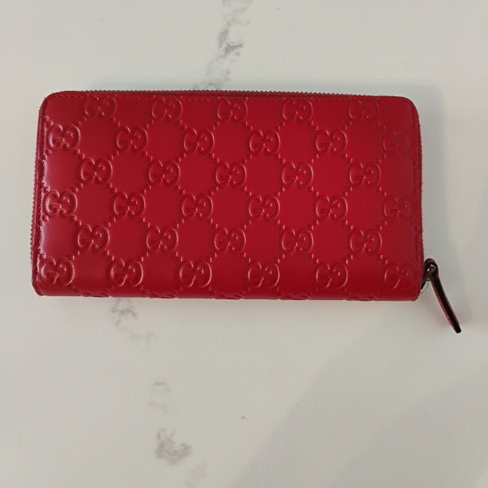 Gucci Guccissima Ziparound Wallet SHW - Red Leather
